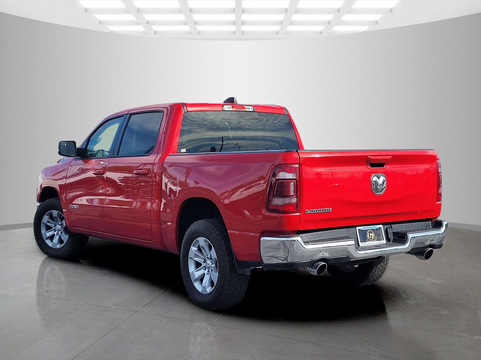 Used 2024 RAM 1500 Laramie RWD image 8
