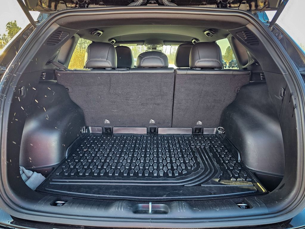 Used 2024 Jeep Compass Latitude image 32