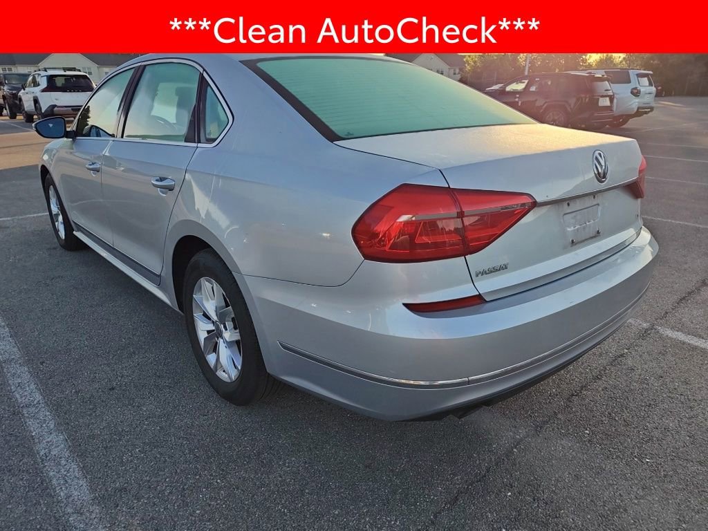 Used 2016 Volkswagen Passat 1.8T S FWD image 4