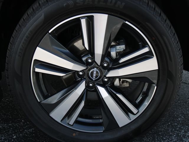 Certified 2023 Nissan Rogue Platinum FWD image 37