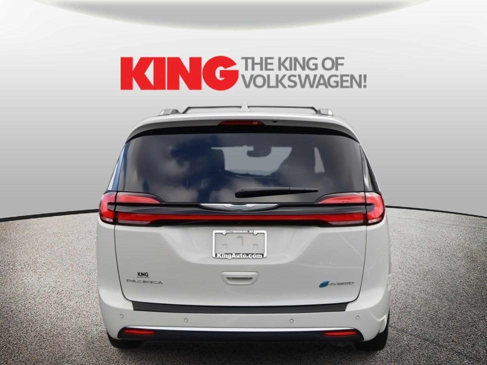 Used 2021 Chrysler Pacifica Pinnacle image 4