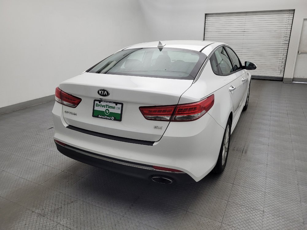 Used 2017 Kia Optima EX FWD image 7