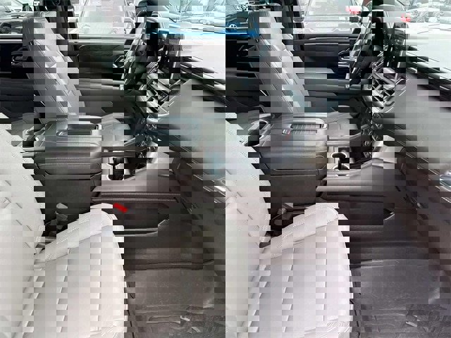 Used 2022 Chevrolet Suburban Z71 w/ Luxury Package image 25