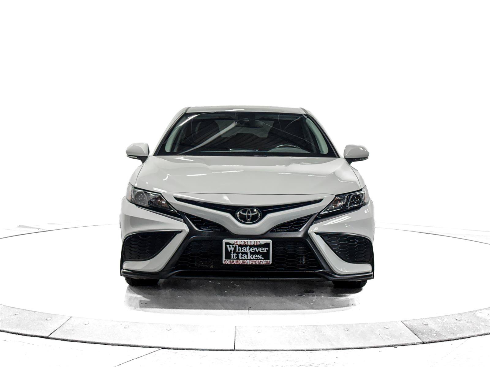 Used 2023 Toyota Camry SE FWD video 2