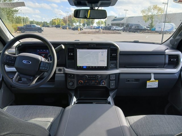 New 2025 Ford F250 XLT w/ Black Appearance Package image 8