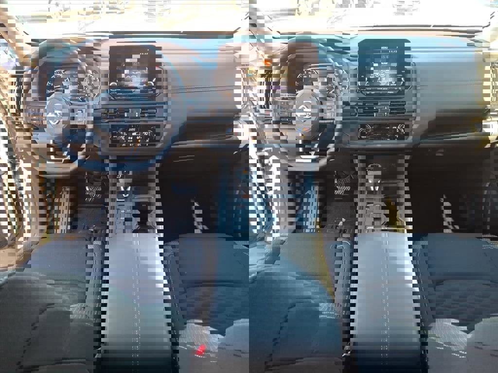 Used 2025 Nissan Pathfinder S image 7