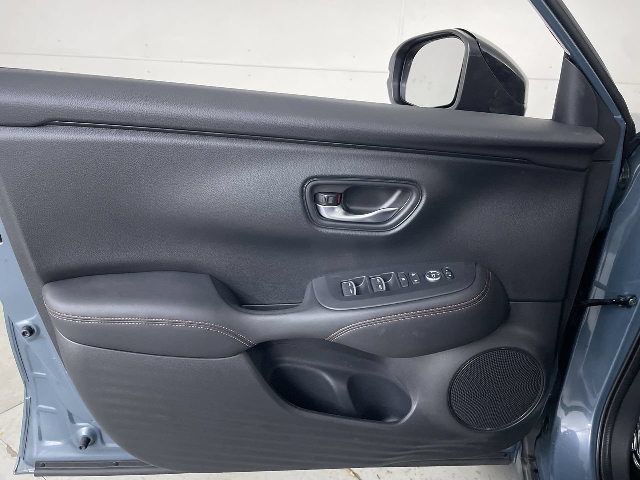 Used 2025 Honda HR-V Sport image 10