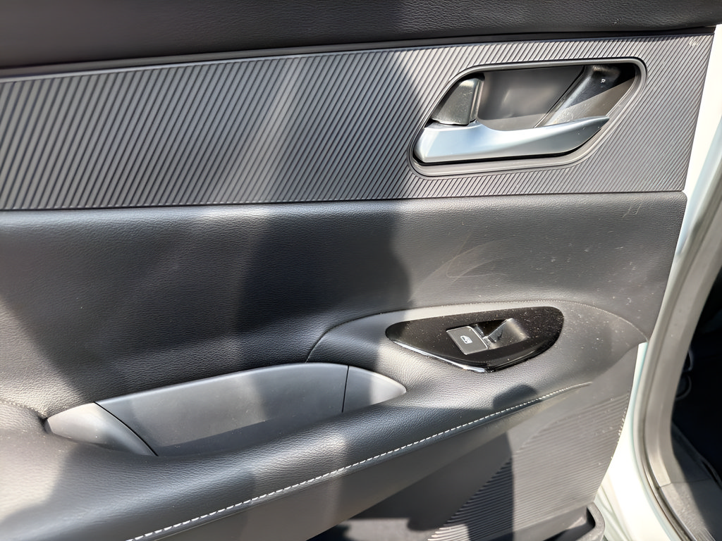 Certified 2025 Nissan Murano SL AWD/4WD image 21