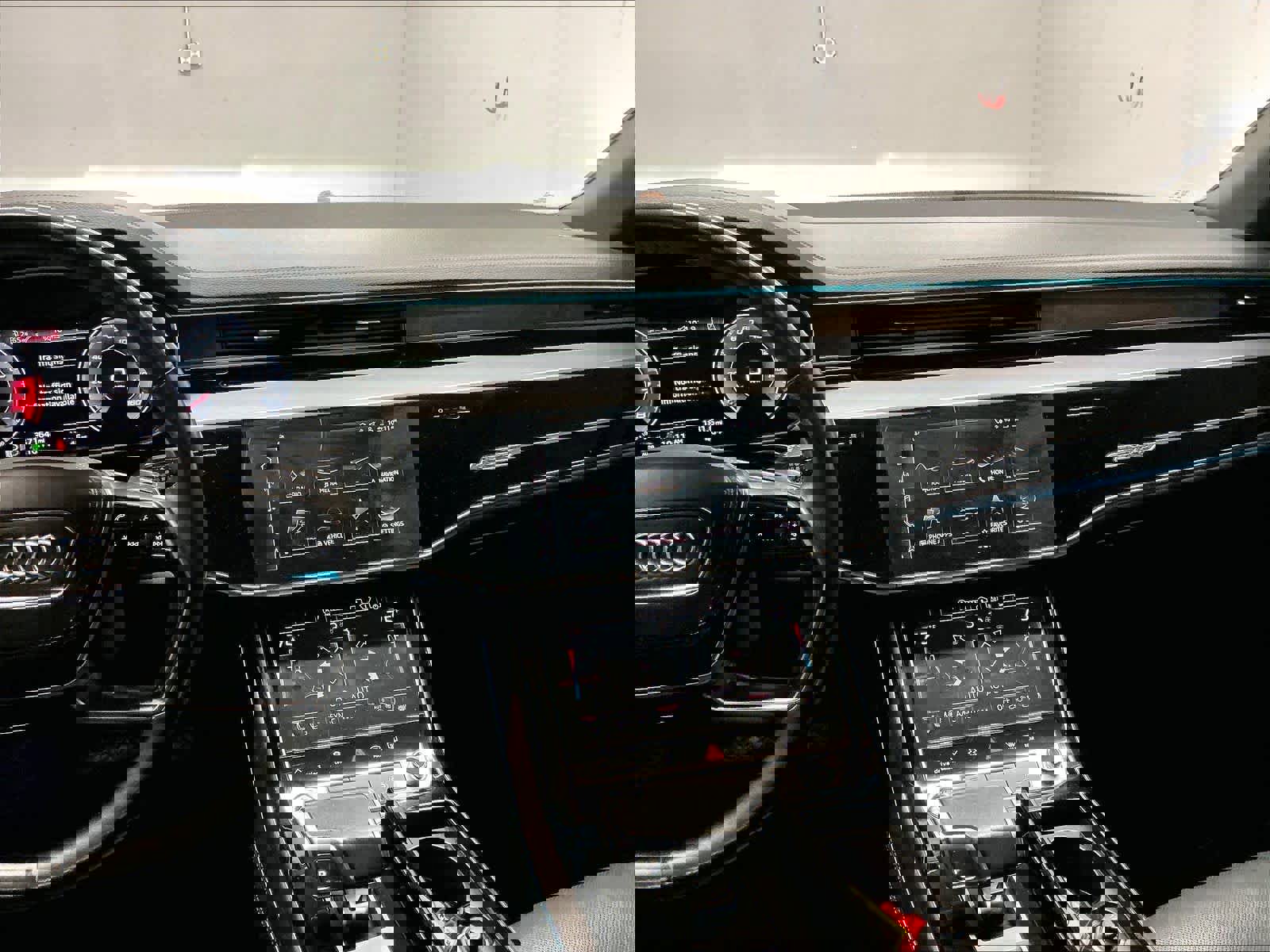 Used 2021 Audi A8 L 3.0T w/ Executive Plus Package image 9