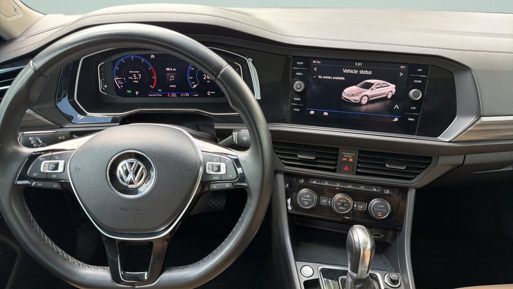 Used 2019 Volkswagen Jetta SEL FWD image 19