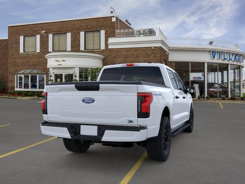 New 2025 Ford F150 Lightning XLT image 8