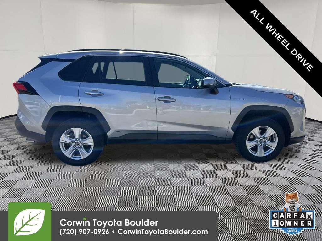 Used 2020 Toyota RAV4 XLE w/ XLE Grade Weather Package AWD/4WD image 9