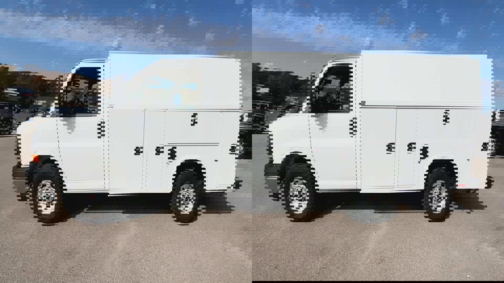 New 2025 GMC Savana 3500 w/ Power Convenience Package image 36