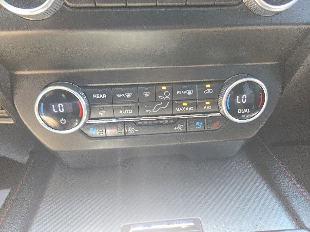 Used 2019 Ford Expedition Limited w/ Equipment Group 303A AWD/4WD image 24
