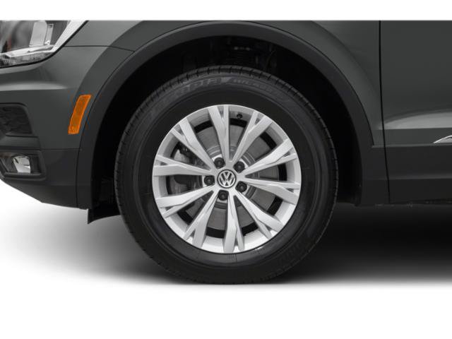 Used 2020 Volkswagen Tiguan SE w/ Panoramic Sunroof Package AWD/4WD image 14