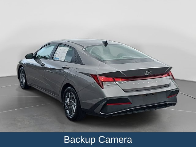 Used 2024 Hyundai Elantra SEL FWD image 6
