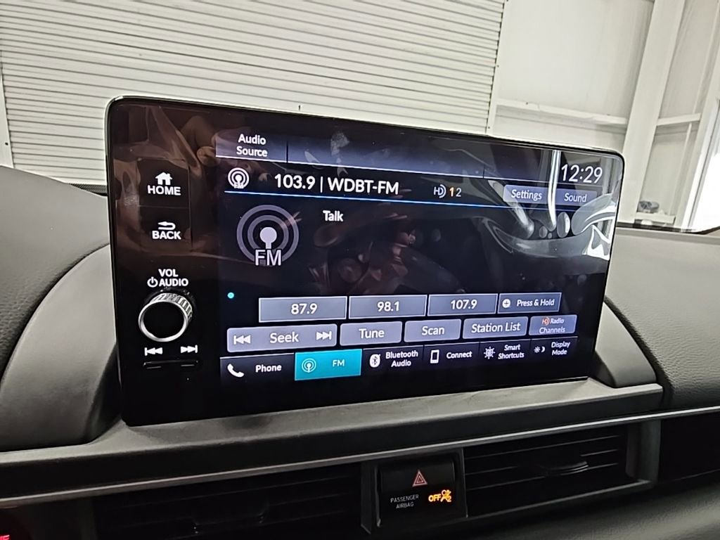 Used 2025 Honda Pilot EX-L image 15