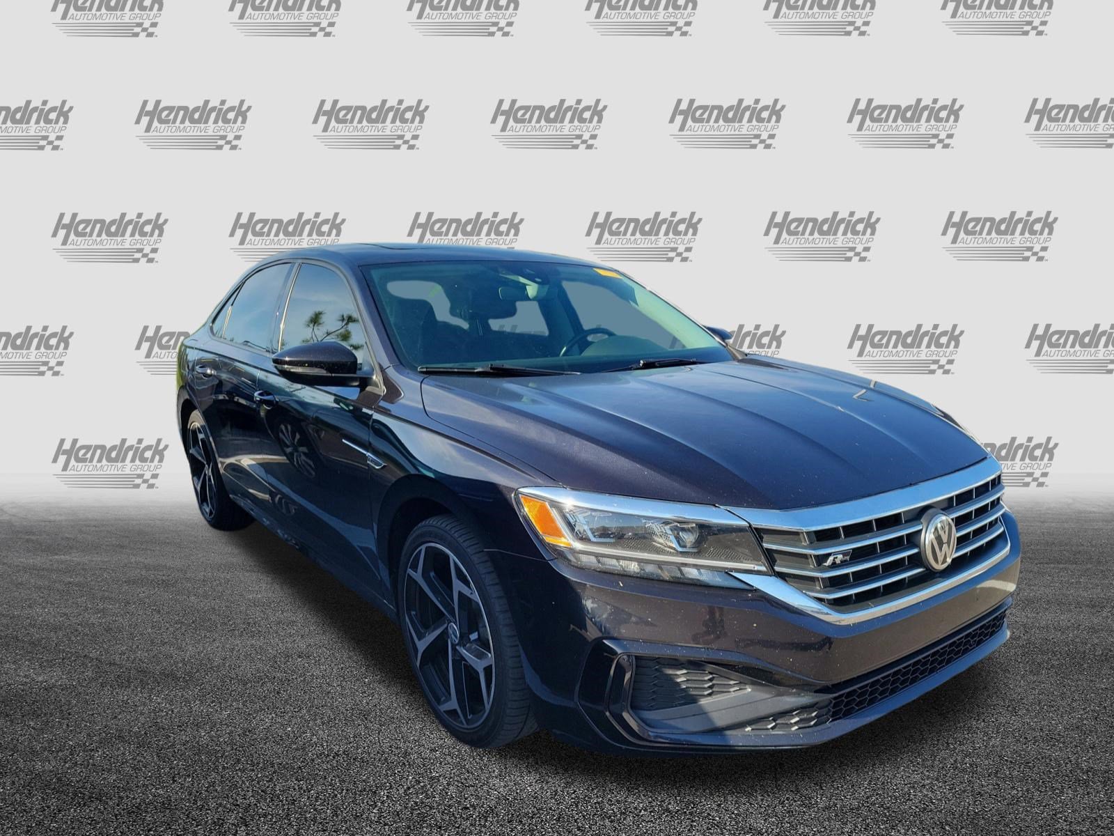 Used 2020 Volkswagen Passat 2.0T R-Line FWD image 2