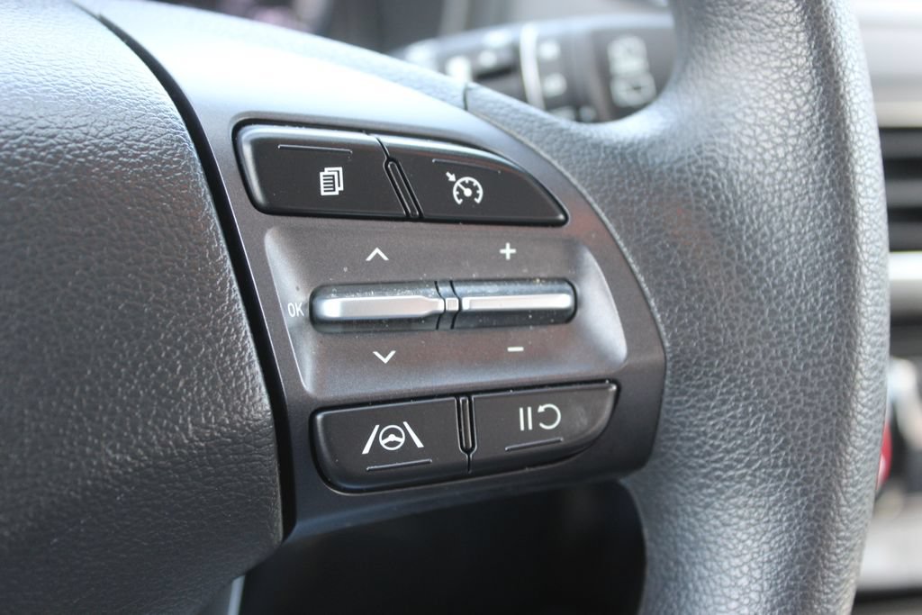 Used 2023 Hyundai Kona SEL w/ Cargo Package FWD image 27