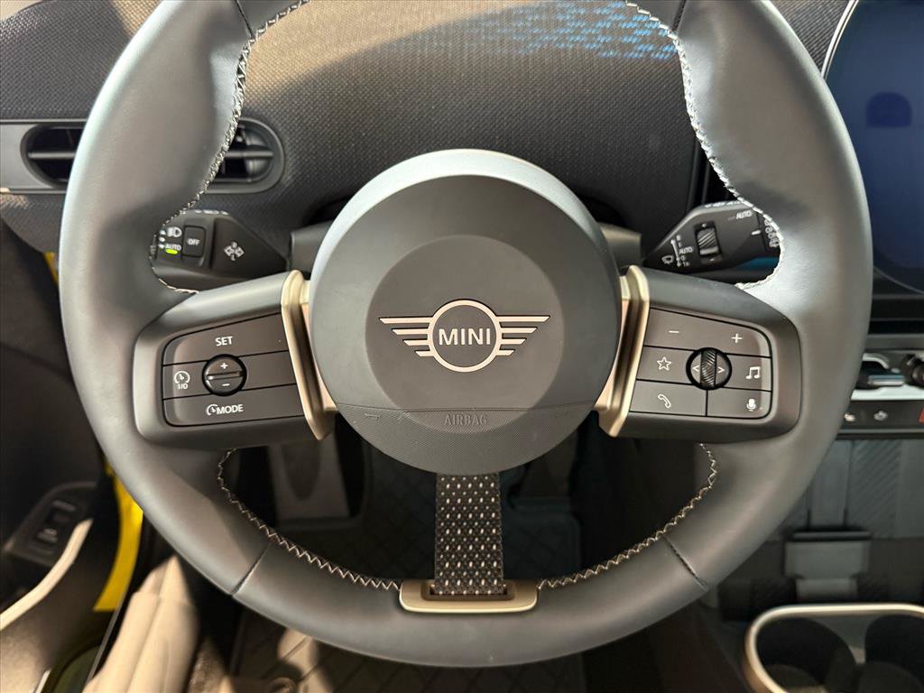 Used 2025 MINI Cooper S FWD image 17