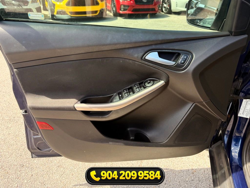 Used 2016 Ford Focus Titanium w/ Exterior Protection Package FWD image 16