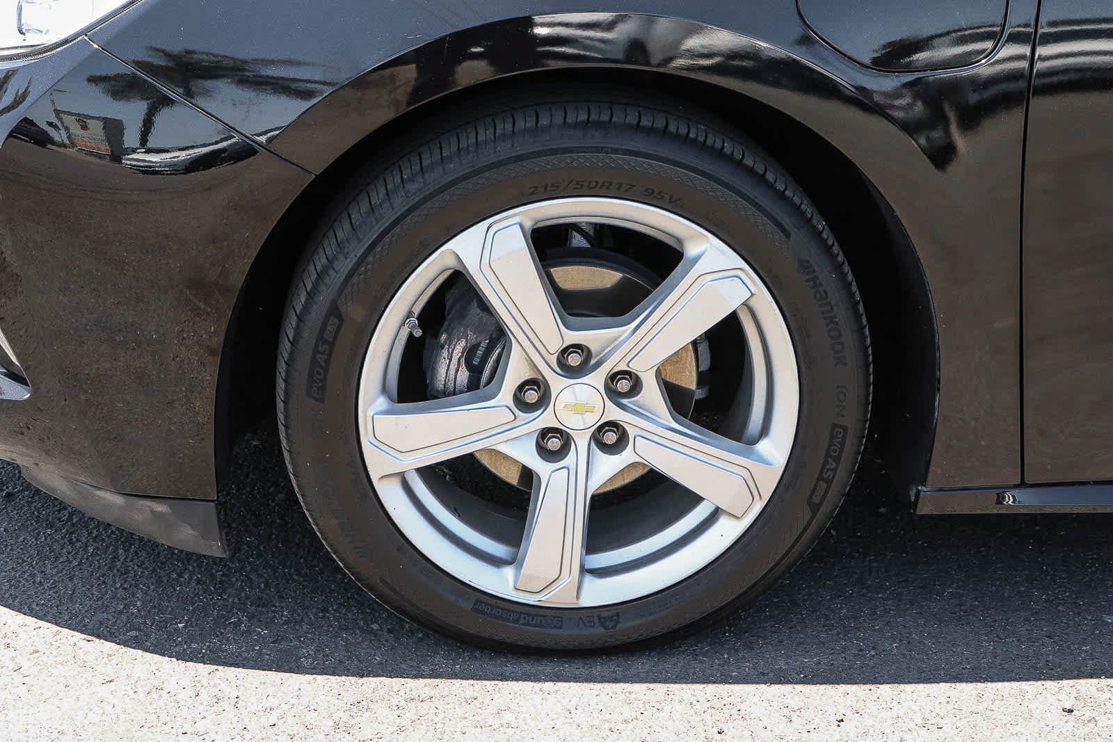 Used 2016 Chevrolet Volt LT w/ Comfort Package FWD image 14