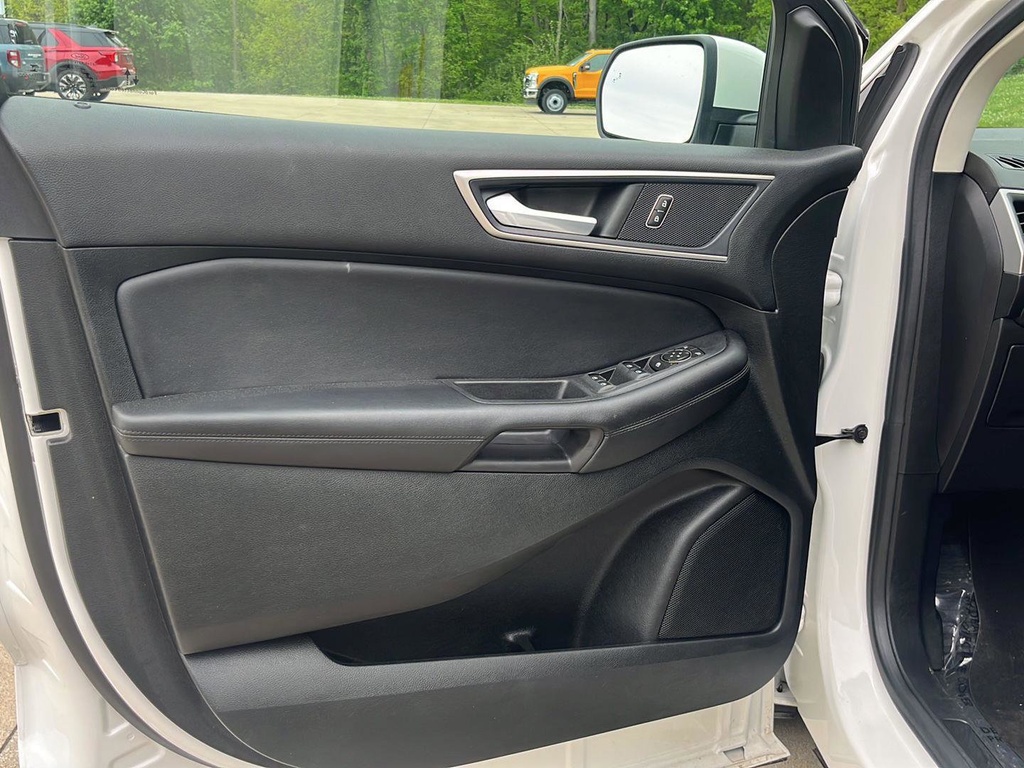Used 2022 Ford Edge SEL w/ Convenience Package AWD/4WD image 9