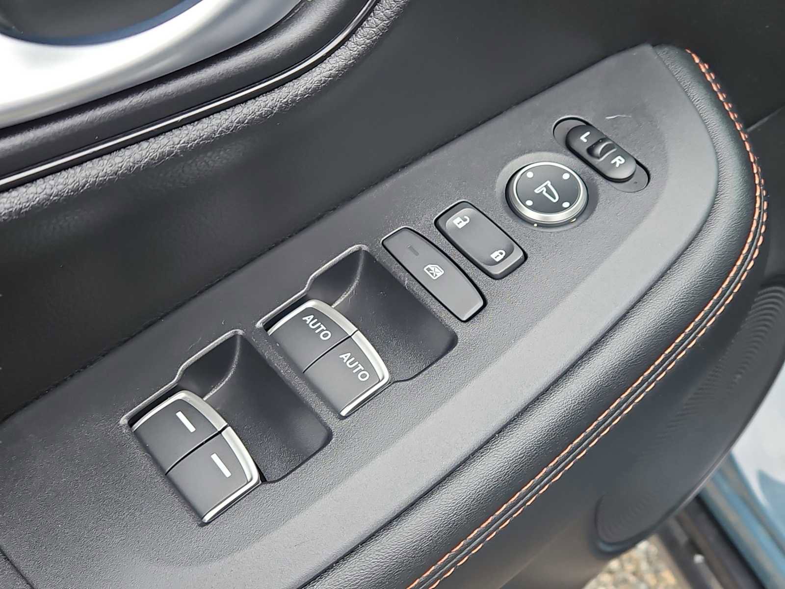 Certified 2026 Honda HR-V Sport image 23