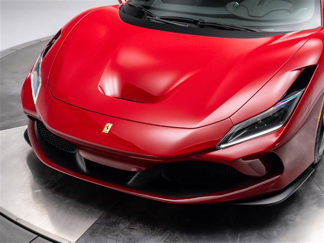 Used 2021 Ferrari F8 Tributo RWD image 10