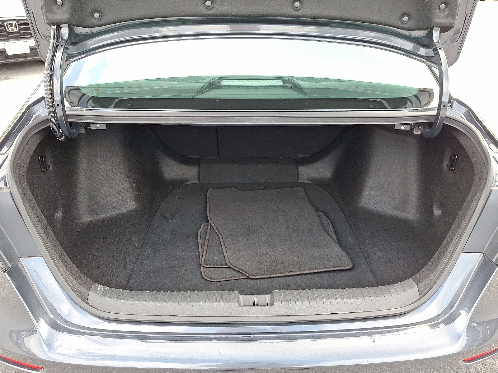 Used 2024 Honda Accord EX image 29