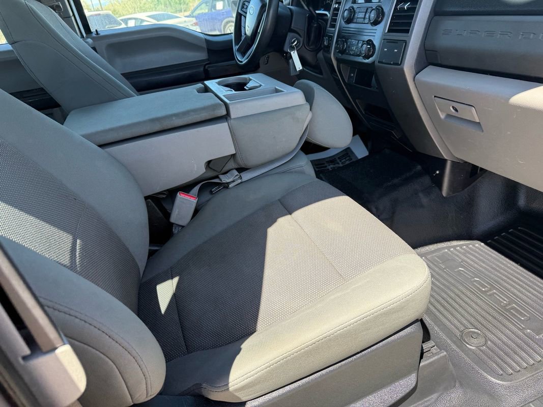Used 2017 Ford F250 XL w/ Power Equipment Group AWD/4WD image 16