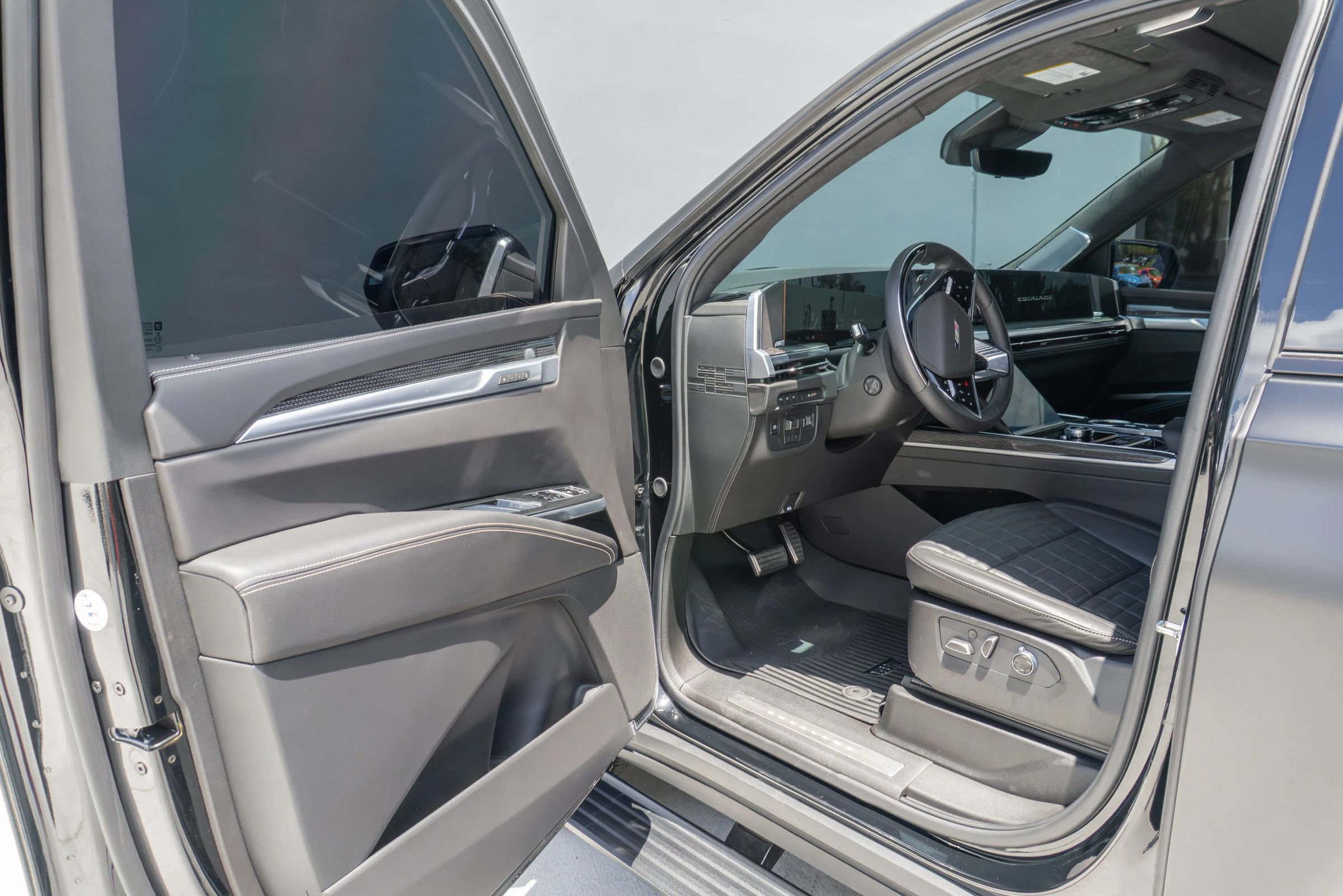 Used 2026 Cadillac Escalade V AWD/4WD image 72