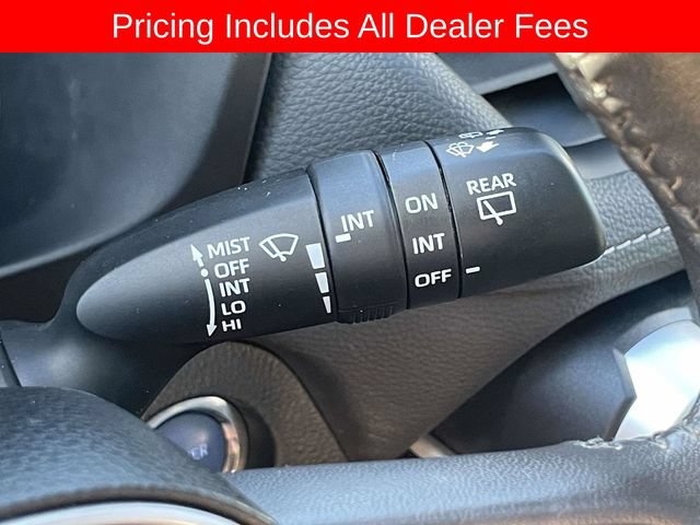 Used 2022 Toyota RAV4 XLE Premium AWD/4WD image 31
