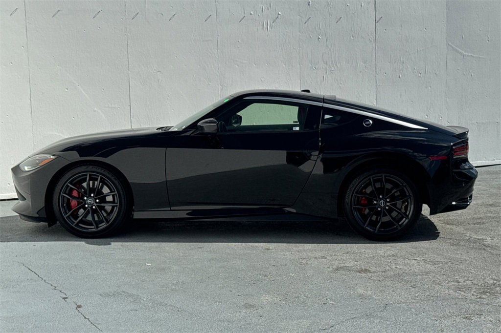 Certified 2025 Nissan Z Performance w/ Floor Mat Package image 8