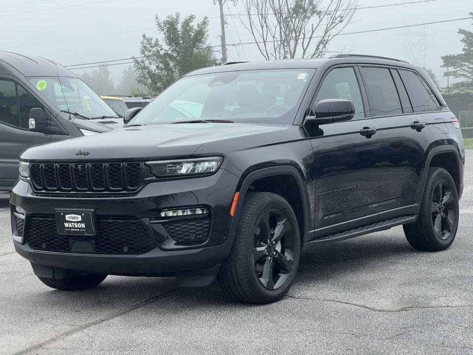 Used 2024 Jeep Grand Cherokee Limited w/ Luxury Tech Group II AWD/4WD image 2