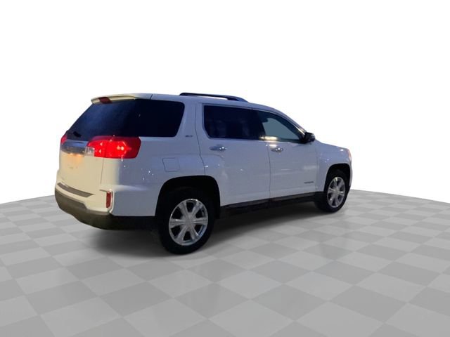 Used 2017 GMC Terrain SLT image 2