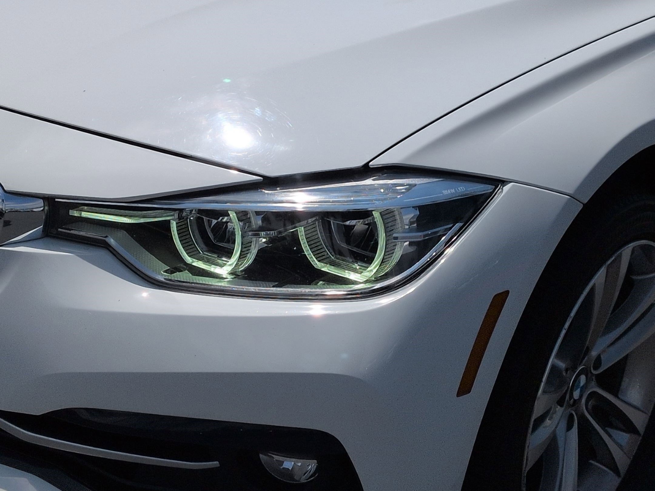 Used 2018 BMW 330i Sedan RWD image 6