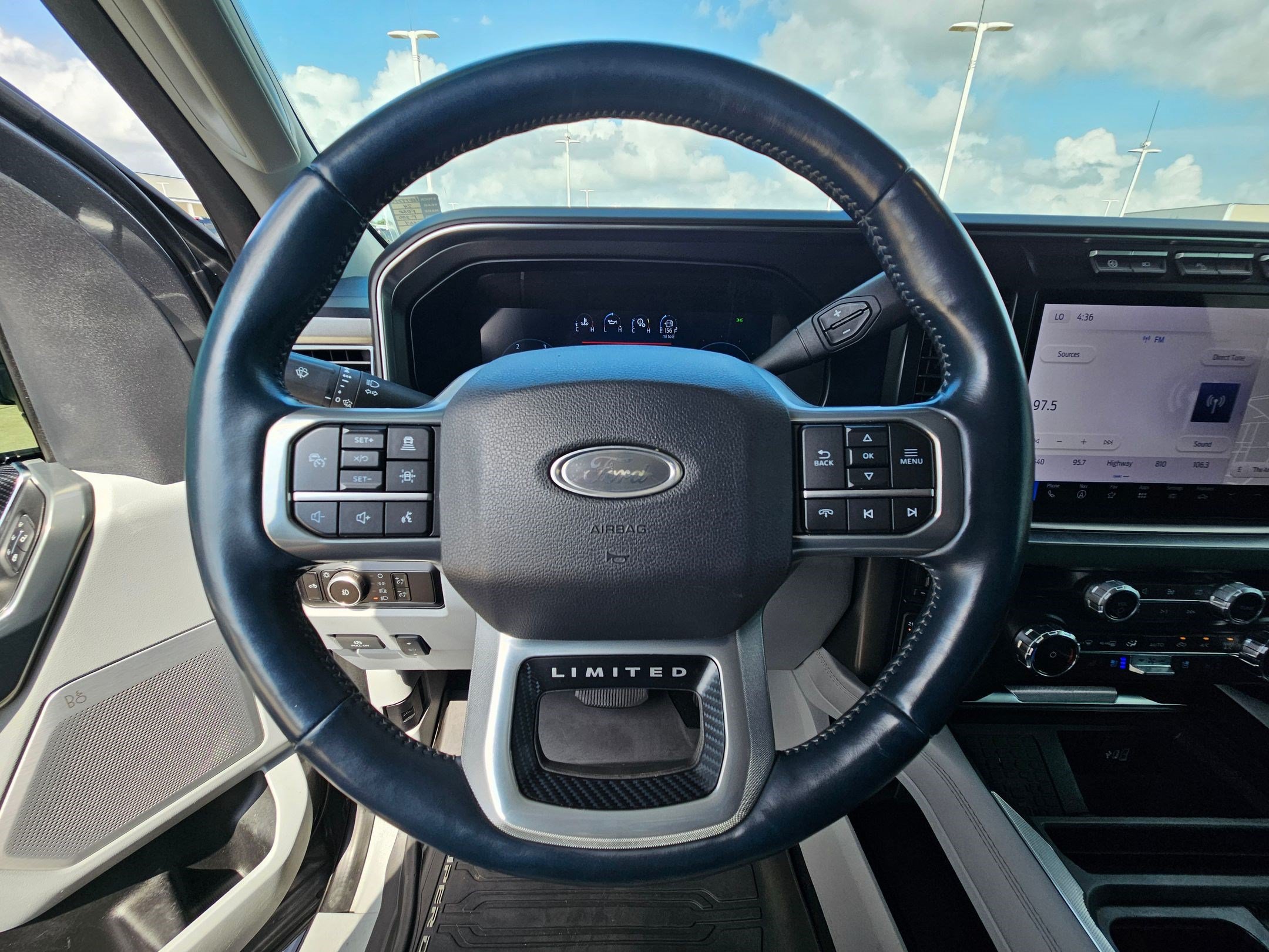 Used 2024 Ford F250 Limited w/ FX4 Off-Road Package AWD/4WD image 18