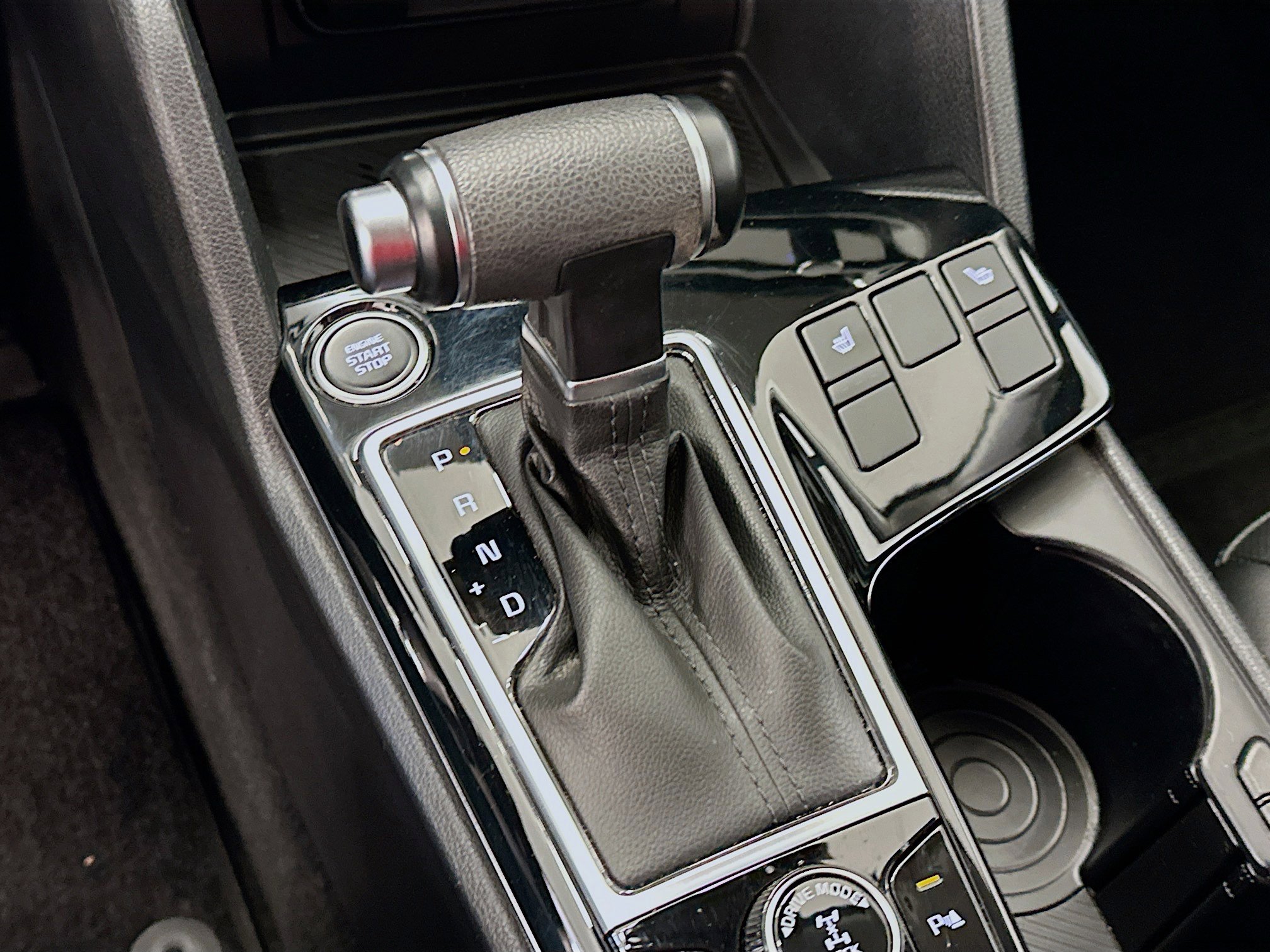 Used 2024 Kia Sportage EX image 25