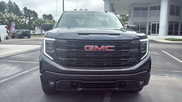 Used 2024 GMC Sierra 1500 Elevation AWD/4WD image 2