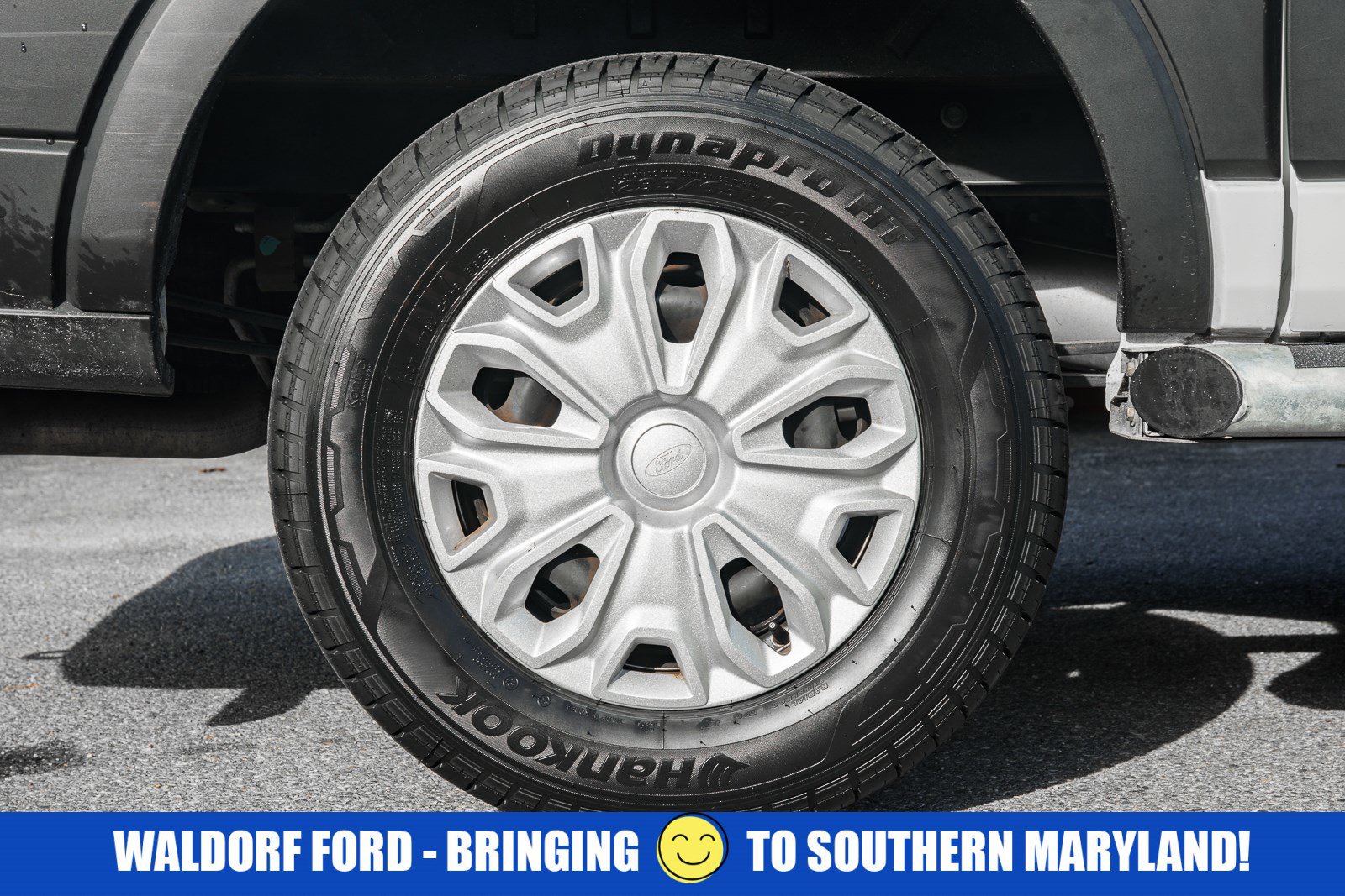 Certified 2023 Ford Transit 250 Low Roof w/ Exterior Upgrade Package image 24