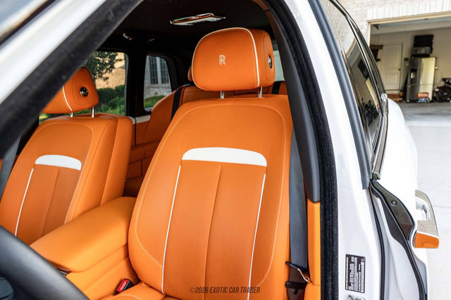 Used 2023 Rolls-Royce Cullinan Black Badge AWD/4WD image 45