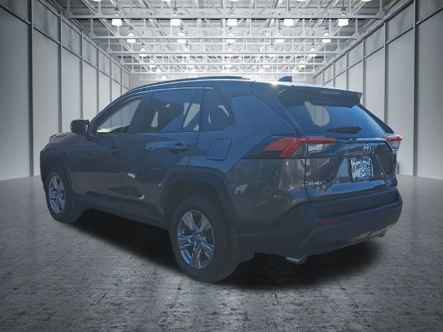 Used 2022 Toyota RAV4 XLE AWD/4WD image 4