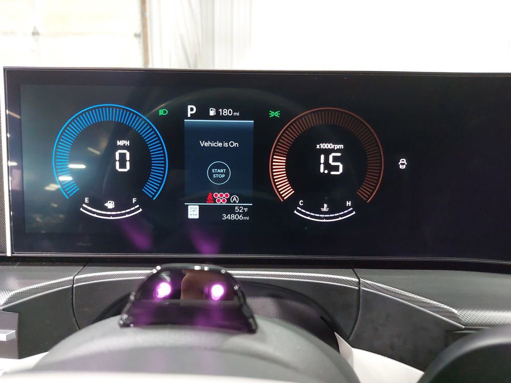 Certified 2025 Hyundai Santa Fe SEL image 20