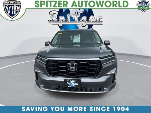 Used 2023 Honda Pilot Touring image 3