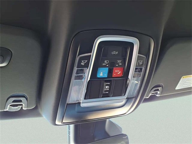 New 2026 RAM 1500 4x4 Crew Cab image 11