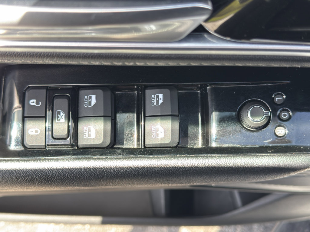 Used 2024 Jeep Wagoneer Series II AWD/4WD image 13
