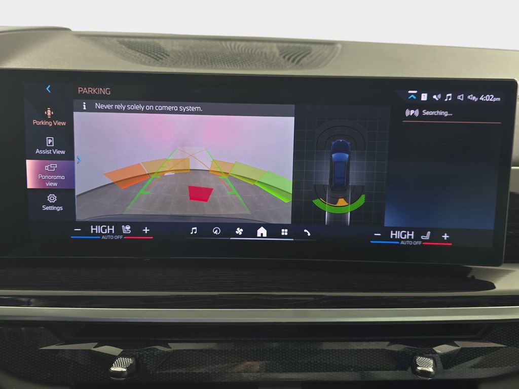 Certified 2024 BMW X7 xDrive40i w/ M Sport Package image 24