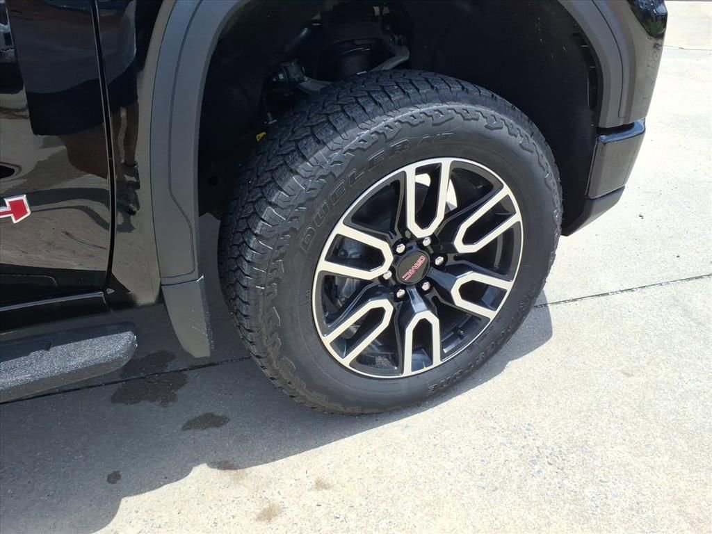 New 2026 GMC Sierra 1500 AT4 w/ AT4 Premium Package AWD/4WD image 9
