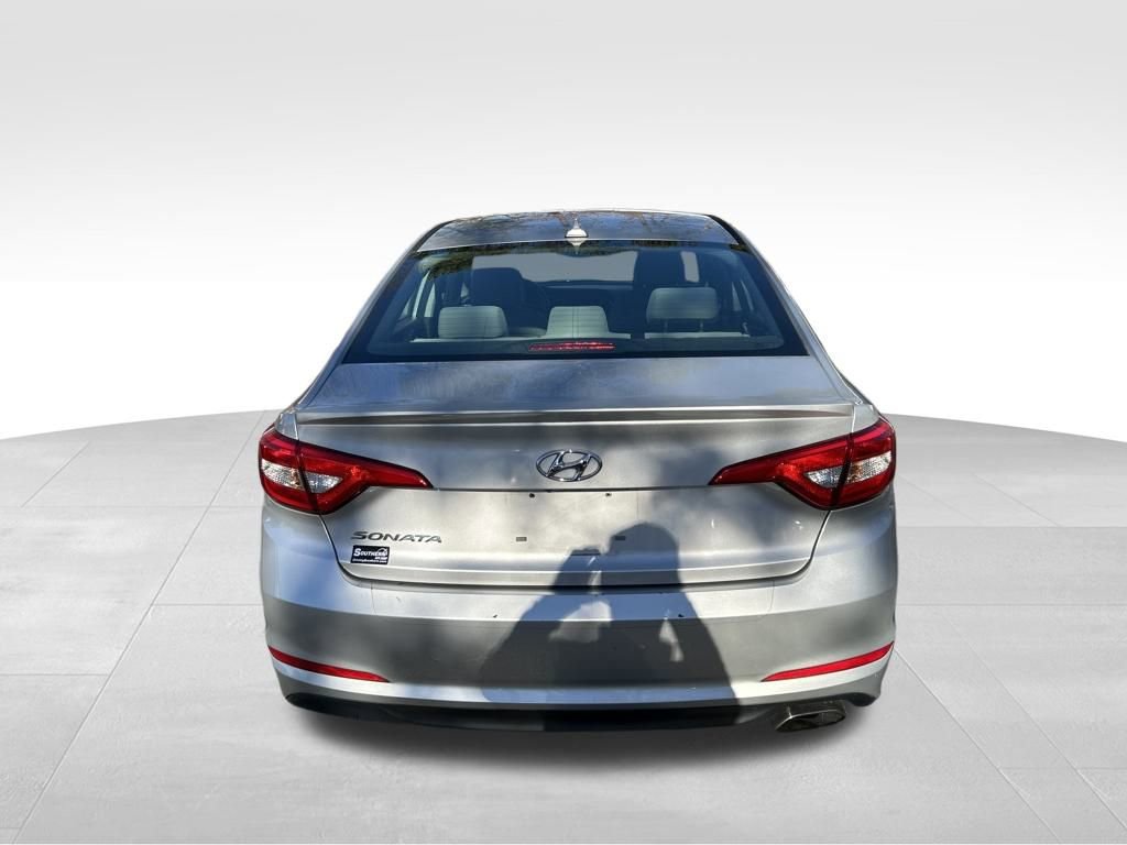 Used 2015 Hyundai Sonata SE w/ Option Group 09 image 4
